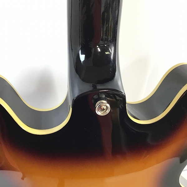 実際に弊社で買取させて頂いた★Epiphone/エピフォン Casino VS カジノ フルアコ エレキギター 動作確認済みの画像 8枚目
