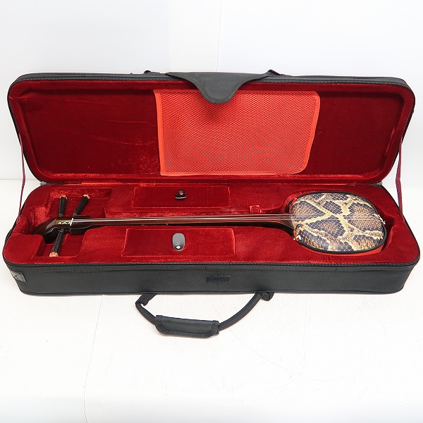 実際に弊社で買取させて頂いた★沖縄伝統楽器 三線 プリント蛇皮 和楽器