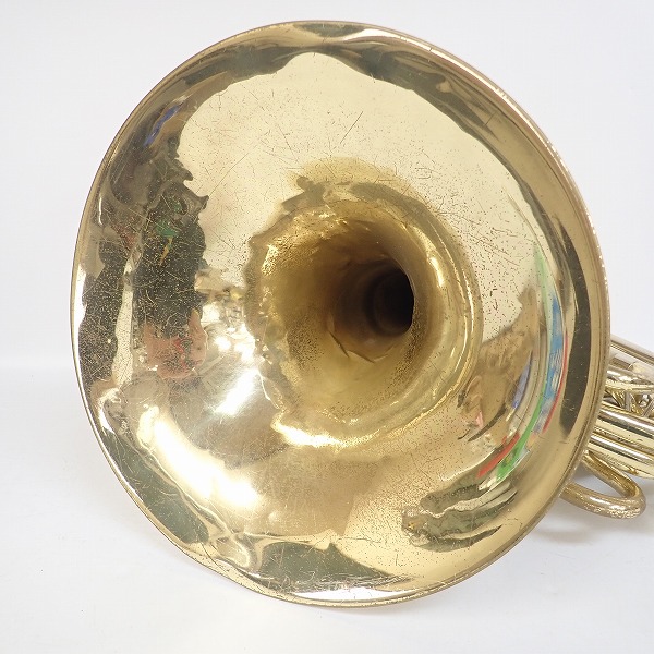 実際に弊社で買取させて頂いた★【ジャンク】YAMAHA/ヤマハ YHR567 フレンチホルン ゴールド ハードケース付の画像 3枚目
