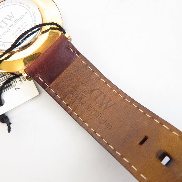 実際に弊社で買取させて頂いたDaniel Wellington/ダニエルウェリントン 腕時計 B36R9 交換ベルト付きの画像 5枚目