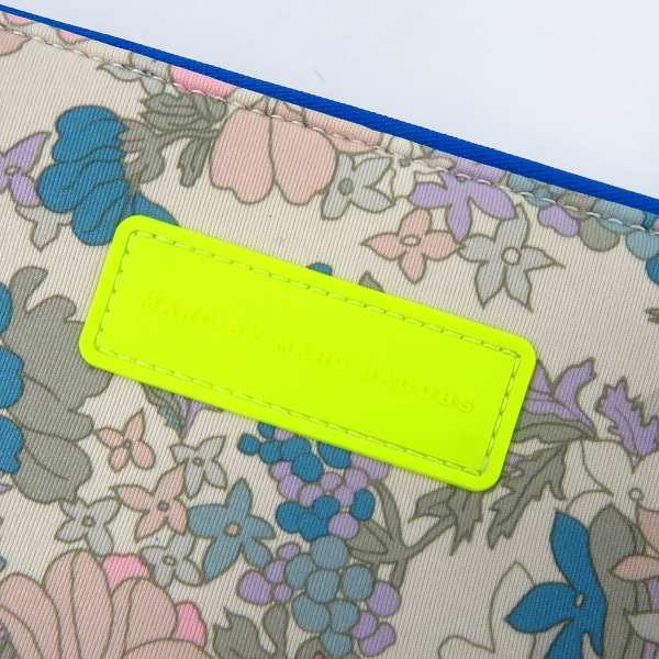 実際に弊社で買取させて頂いた【未使用】MARC BY MARC JACOBS/マークバイマークジェイコブス PCタブレットケース M6134045/M6131057 2点セットの画像 2枚目