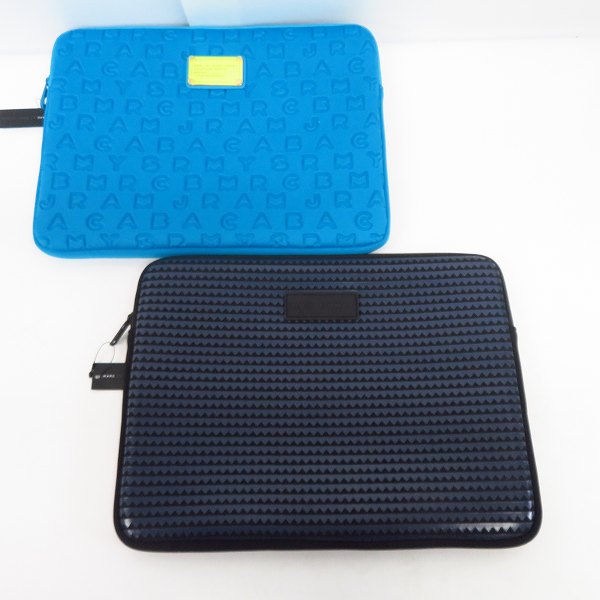 実際に弊社で買取させて頂いた【未使用】MARC BY MARC JACOBS/マークバイマークジェイコブス ロゴ タブレットケース M6131062/M0003952 2点セット