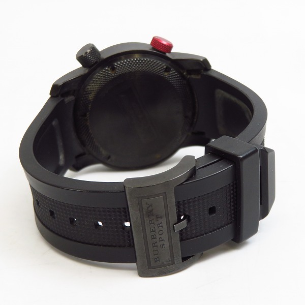 実際に弊社で買取させて頂いたBURBERRY SPORT/バーバリースポーツ 200M ラバーベルト 腕時計【動作未確認】の画像 2枚目