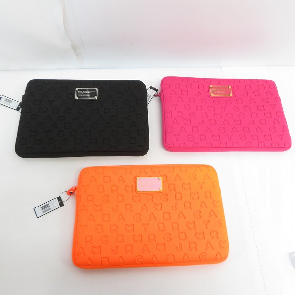 実際に弊社で買取させて頂いた【未使用】MARC BY MARC JACOBS/マークバイマークジェイコブス PC/タブレットケース M6131024/M6PE023 3点セット
