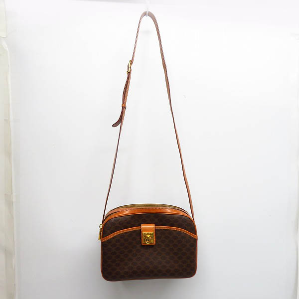 実際に弊社で買取させて頂いたCELINE/セリーヌ マカダム柄 ショルダーバッグ ブラウンの画像 9枚目