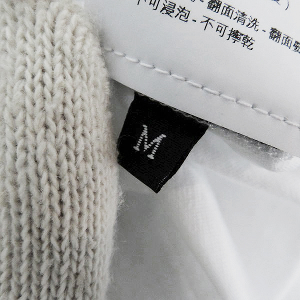 実際に弊社で買取させて頂いたHYDROGEN/ハイドロゲン STUDS SKULL TEE 260108-001 size：Mの画像 4枚目