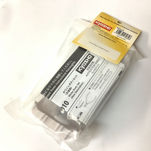 実際に弊社で買取させて頂いた【未開封】京商 ミニッツ MZN130 ホンダ HSV-010GT 2010 ホワイトボディ セット(未塗装)の画像 1枚目