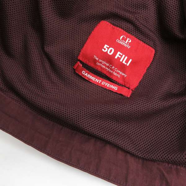 実際に弊社で買取させて頂いたC.P.COMPANY/シーピーカンパニー マウンテンパーカー ハーフジッププルオーバー /XLの画像 4枚目