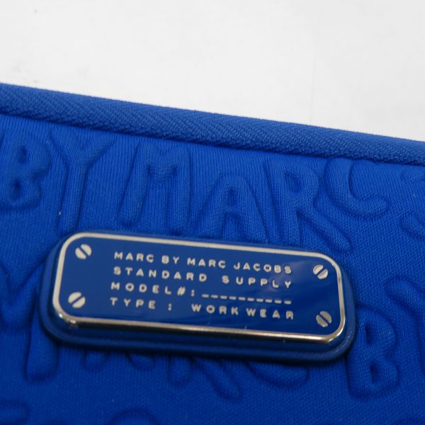 実際に弊社で買取させて頂いた【未使用】MARC BY MARC JACOBS/マークバイマークジェイコブス PC タブレットケース 横型 ブルーの画像 3枚目