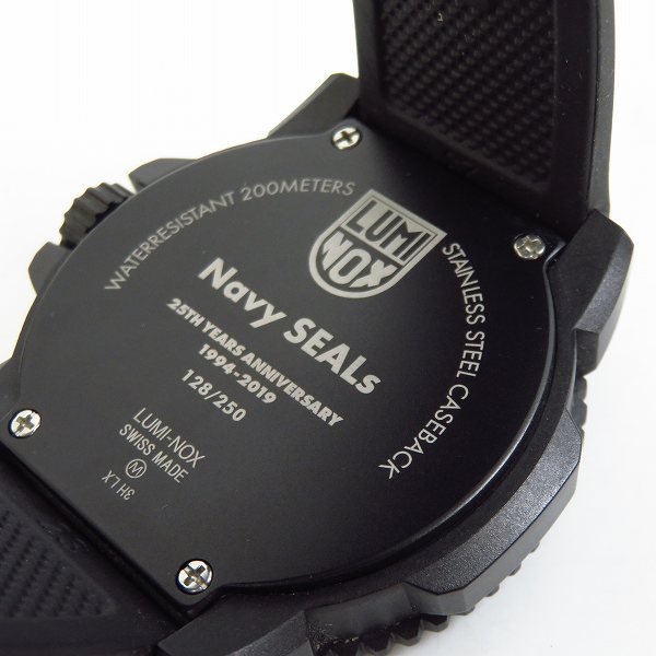 実際に弊社で買取させて頂いたLUMINOX/ルミノックス NAVY SEALS/ネイビーシールズ 25周年 Ref. 3051 Sealsmark LIMITED Vol.3 腕時計の画像 3枚目