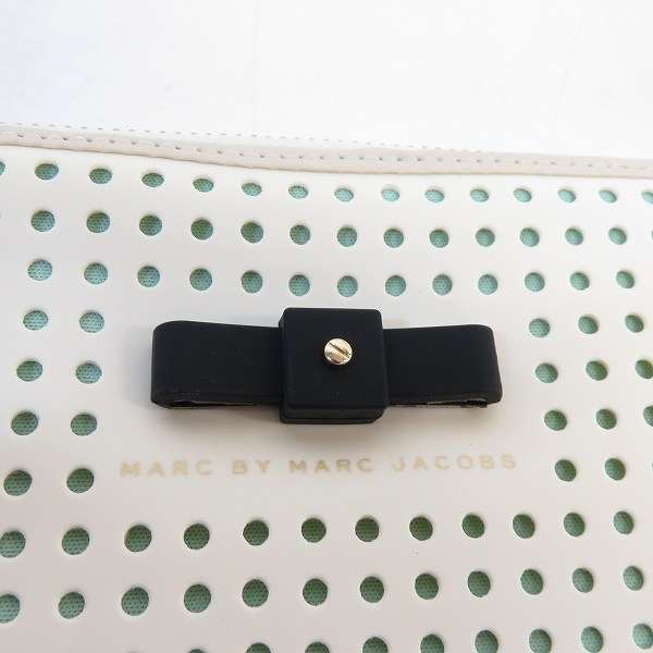 実際に弊社で買取させて頂いたMARC BY MARC JACOBS/マークバイマークジェイコブス PCケース  パンチング M0005945の画像 3枚目