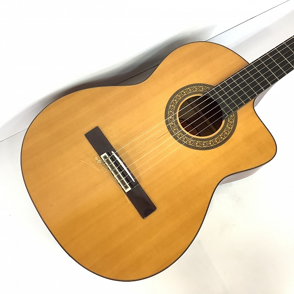 実際に弊社で買取させて頂いた★【難あり】Epiphone/エピフォン VALENCIA-CE AN ヴァレンシア エレガット ピックアップ付 クラシックギターの画像 3枚目