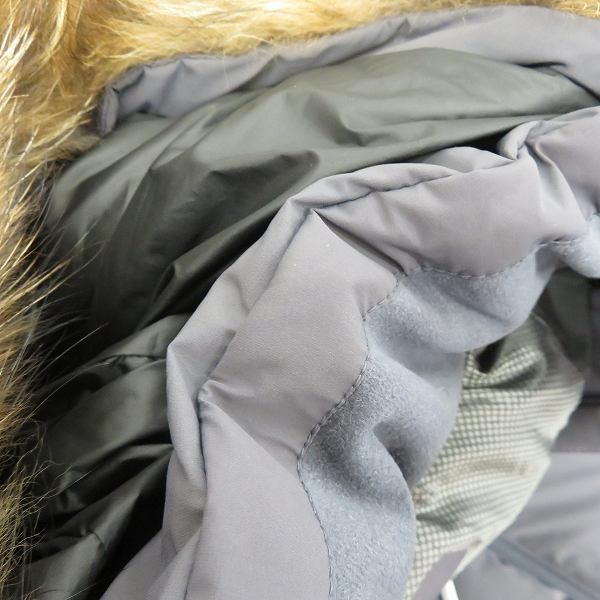 実際に弊社で買取させて頂いたFILA/フィラ ファー付き ダウンジャケット アウター 95の画像 5枚目