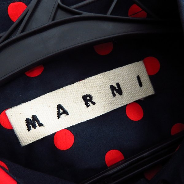実際に弊社で買取させて頂いたMARNI/マルニ ドット柄 比翼 コットン長袖シャツ/42の画像 2枚目