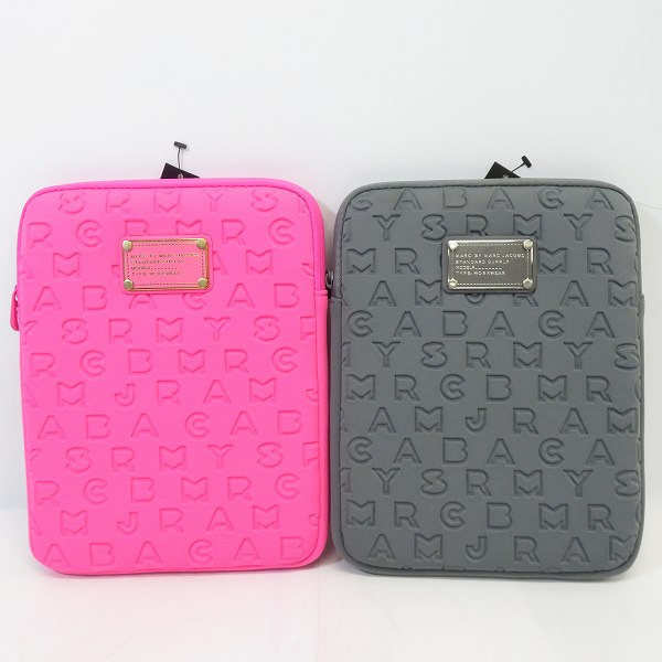 実際に弊社で買取させて頂いた【未使用】MARC BY MARC JACOBS/マークバイマークジェイコブス PC タブレットケース ピンク/グレー 2点セット