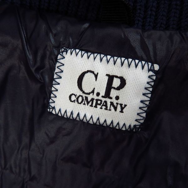 実際に弊社で買取させて頂いたC.P.COMPANY/シーピーカンパニー カモフラ柄/迷彩柄 ニット切替ダウンジャケット 46の画像 2枚目