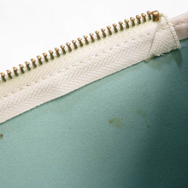 実際に弊社で買取させて頂いたMARC BY MARC JACOBS/マークバイマークジェイコブス PCケース  パンチング M0005945の画像 6枚目