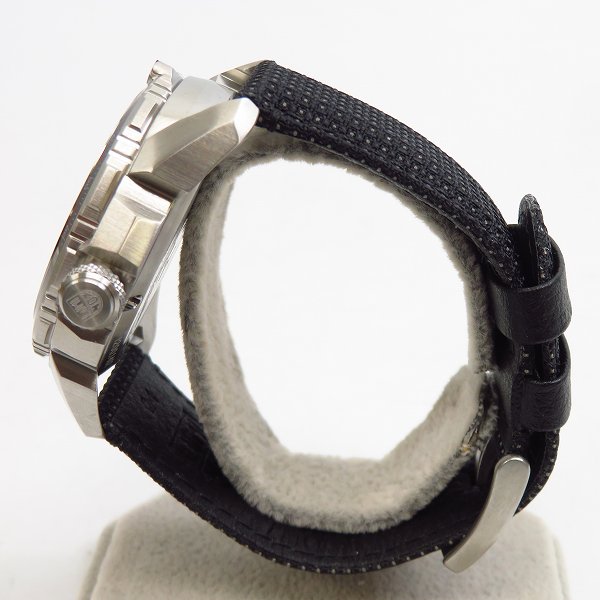 実際に弊社で買取させて頂いたLUMINOX/ルミノックス ICE-SAR/アークティック 1200シリーズ 腕時計の画像 1枚目