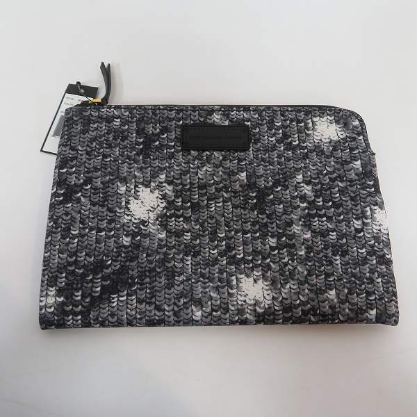 実際に弊社で買取させて頂いた【未使用】MARC BY MARC JACOBS/マークバイマークジェイコブス ミニクラッチ/ポーチ M0002302/M0003463/M0002308 3点セットの画像 3枚目