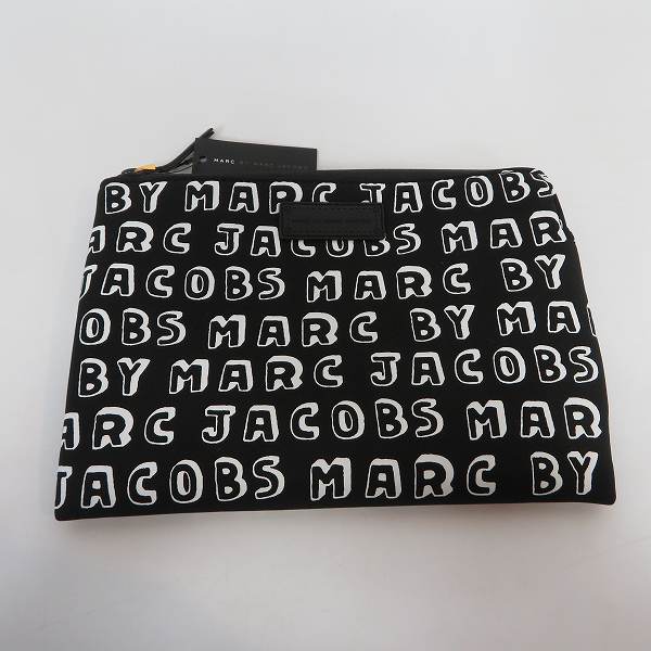 実際に弊社で買取させて頂いた【未使用】MARC BY MARC JACOBS/マークバイマークジェイコブス ミニクラッチ/ポーチ M0002302/M0003463/M0002308 3点セットの画像 1枚目