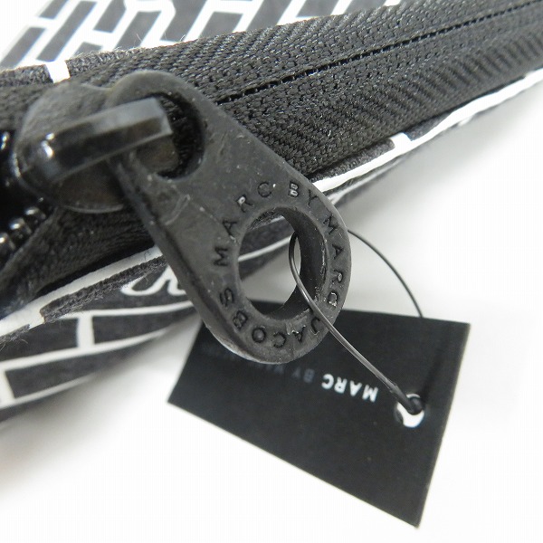 実際に弊社で買取させて頂いた【未使用】MARC BY MARC JACOBS/マークバイマークジェイコブス ミニクラッチ/ポーチ M0001929 3点セットの画像 4枚目