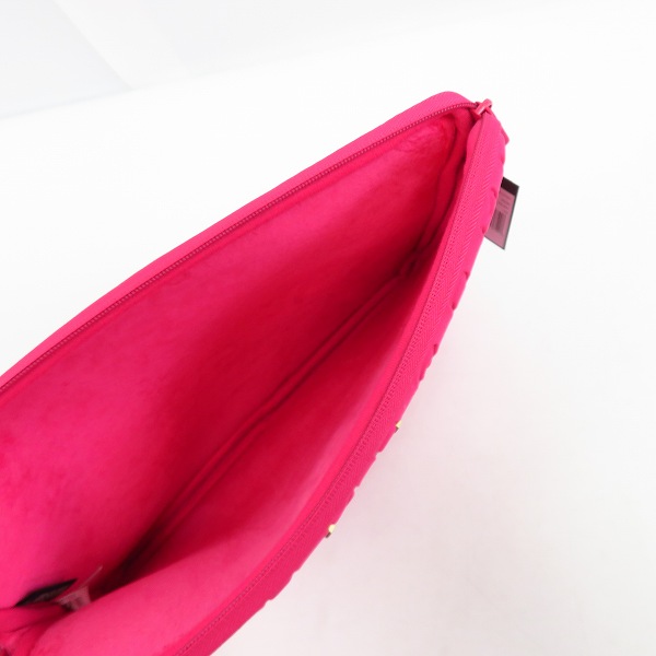 実際に弊社で買取させて頂いた【未使用】MARC BY MARC JACOBS/マークバイマークジェイコブス PC/タブレットケース M6PE023/M6134018/M6131024 3点セットの画像 2枚目