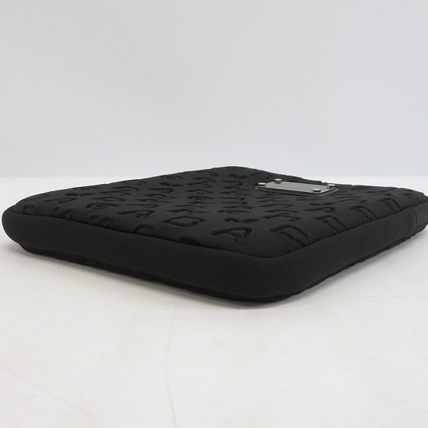 実際に弊社で買取させて頂いた【未使用】MARC BY MARC JACOBS/マークバイマークジェイコブス PC タブレットケース 縦型 ブラック M6PE024の画像 2枚目