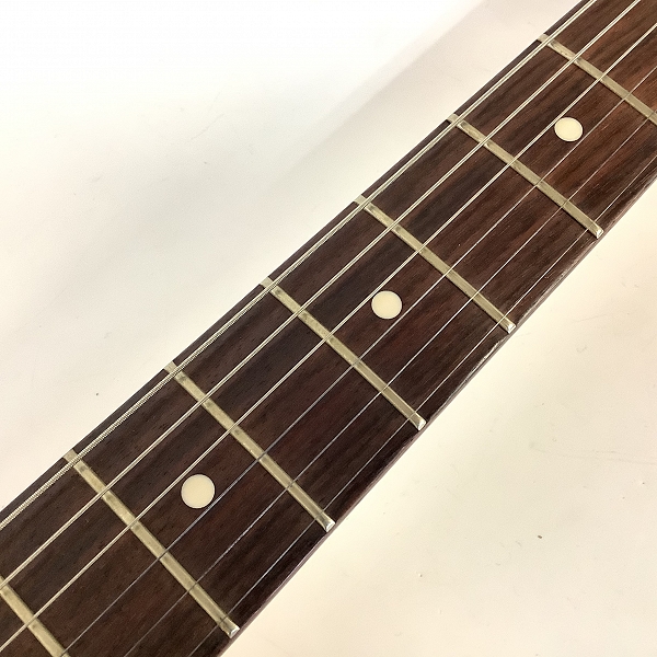 実際に弊社で買取させて頂いた★Bacchus/バッカス BST-TTC CAR ストラトタイプ エレキギター 自動チューニングシステム搭載 ソフトケース付きの画像 3枚目