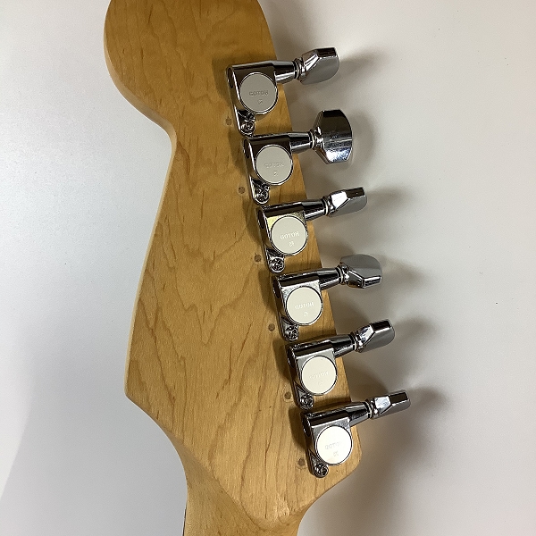 実際に弊社で買取させて頂いた★メーカー不明 詳細不明 ジャガー シェイプ エレキギター Bacchus製ソフトケース付きの画像 7枚目