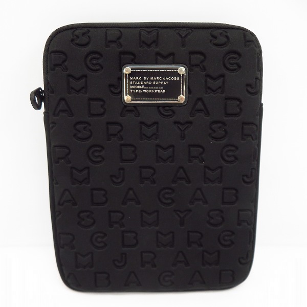 実際に弊社で買取させて頂いた【未使用】MARC BY MARC JACOBS/マークバイマークジェイコブス PC タブレットケース 縦型 ブラック M6PE024