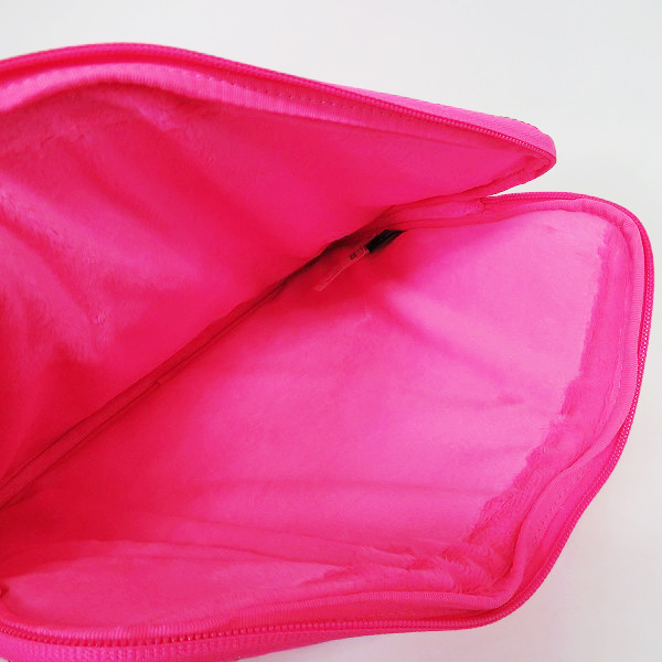 実際に弊社で買取させて頂いた【未使用】MARC BY MARC JACOBS/マークバイマークジェイコブス クラッチバッグ/タブレットケース M6131071/M0003115 2点セットの画像 3枚目