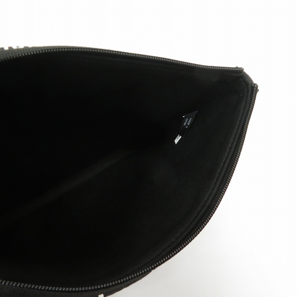 実際に弊社で買取させて頂いた【未使用】MARC BY MARC JACOBS/マークバイマークジェイコブス クラッチバッグ/タブレットケース M6PE023/M0001929 2点セットの画像 4枚目