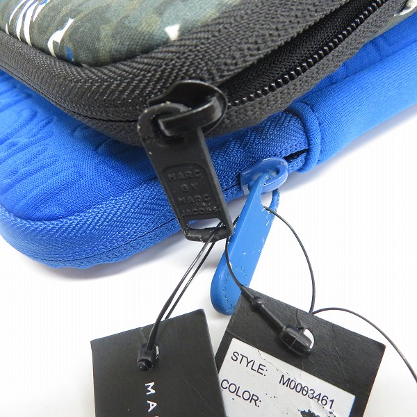 実際に弊社で買取させて頂いた【未使用】MARC BY MARC JACOBS/マークバイマークジェイコブス クラッチバッグ/タブレットケース M0003461/M0001053A 2点セットの画像 5枚目