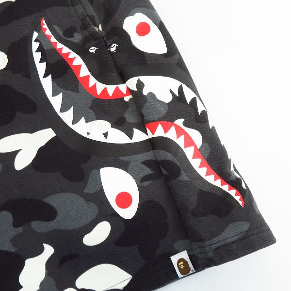 A BATHING APE/アベイシングエイプ シャーク ハーフパンツ