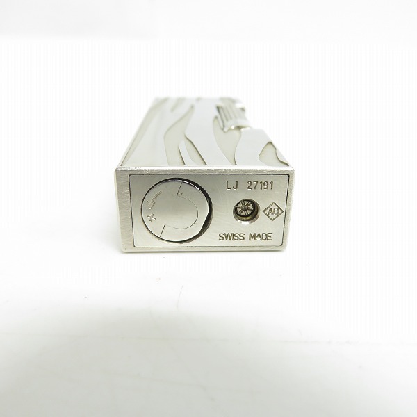 実際に弊社で買取させて頂いたdunhill/ダンヒル サイドローラー 彫柄 ガスライター シルバー LJ 27191の画像 4枚目