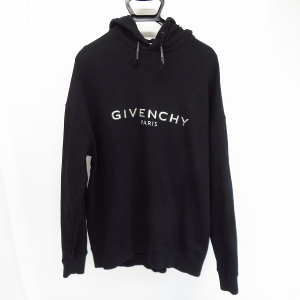 実際に弊社で買取させて頂いた【JPタグ】GIVENCHY/ジバンシィ 20SS  エンボス メタリックロゴ プルオーバーパーカー  BMJ06R30AF/M