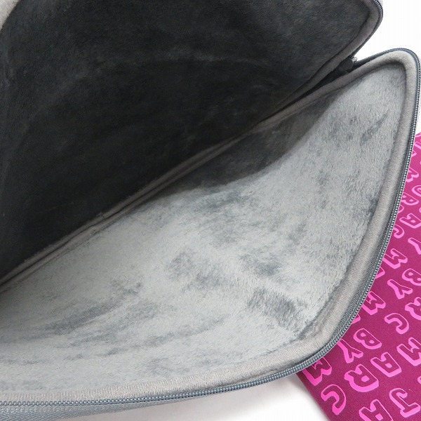 実際に弊社で買取させて頂いた【未使用】MARC BY MARC JACOBS/マークバイマークジェイコブス クラッチバッグ/タブレットケース M0002300/M6PE020 2点セットの画像 6枚目