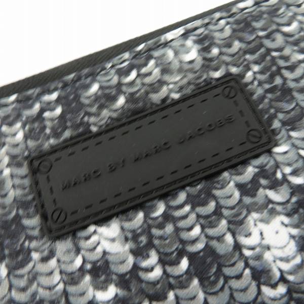 実際に弊社で買取させて頂いた【未使用】MARC BY MARC JACOBS/マークバイマークジェイコブス ミニクラッチ/ポーチ M0002307/M6134043 2点セットの画像 7枚目