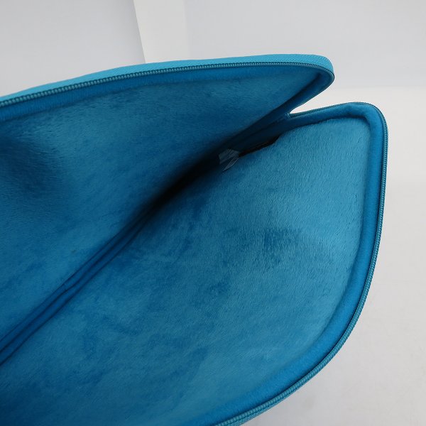 実際に弊社で買取させて頂いた【未使用】MARC BY MARC JACOBS/マークバイマークジェイコブス PC タブレットケース M0003115/M6131062 2点セットの画像 4枚目