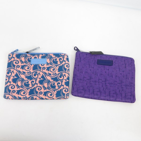 実際に弊社で買取させて頂いた【未使用】MARC BY MARC JACOBS/マークバイマークジェイコブス ミニクラッチ/ポーチ M6131017/M6134043 2点セット