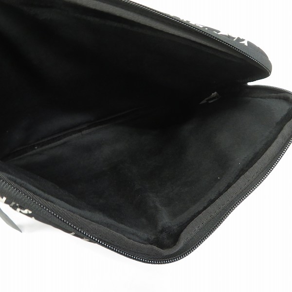 実際に弊社で買取させて頂いた【未使用】MARC BY MARC JACOBS/マークバイマークジェイコブス PC タブレットケース M0001500A/M0001499A 2点セットの画像 2枚目
