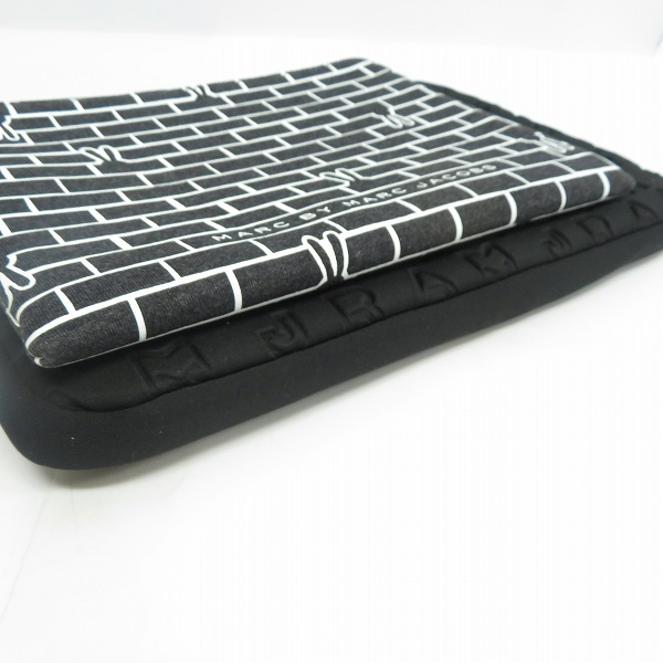 実際に弊社で買取させて頂いた【未使用】MARC BY MARC JACOBS/マークバイマークジェイコブス クラッチバッグ/タブレットケース M0001929/M6PE023 2点セットの画像 2枚目