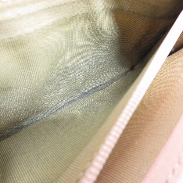 実際に弊社で買取させて頂いたJIMMY CHOO/ジミーチュウ スタースタッズ エナメルレザー 長財布の画像 4枚目