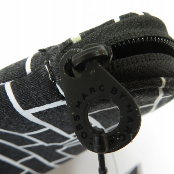 実際に弊社で買取させて頂いた【未使用】MARC BY MARC JACOBS/マークバイマークジェイコブス クラッチバッグ/タブレットケース M0001929/M0004631 2点セットの画像 6枚目