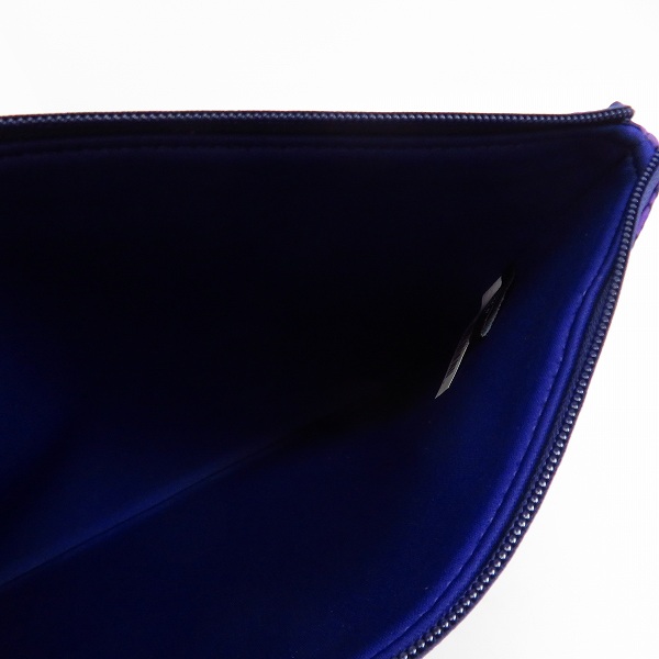 実際に弊社で買取させて頂いた【未使用】MARC BY MARC JACOBS/マークバイマークジェイコブス ミニクラッチ/ポーチ M6134043/M0001929 2点セットの画像 3枚目