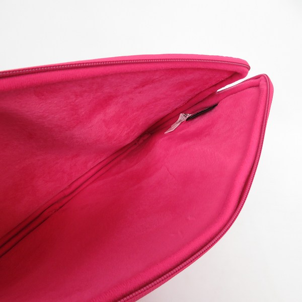 実際に弊社で買取させて頂いた【未使用】MARC BY MARC JACOBS/マークバイマークジェイコブス クラッチバッグ/タブレットケース M0001929/M6131024 2点セットの画像 4枚目