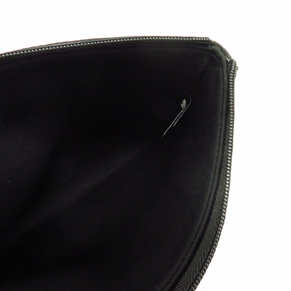 実際に弊社で買取させて頂いた【未使用】MARC BY MARC JACOBS/マークバイマークジェイコブス ミニクラッチ/ポーチ M0002302/M0003463 2点セットの画像 2枚目