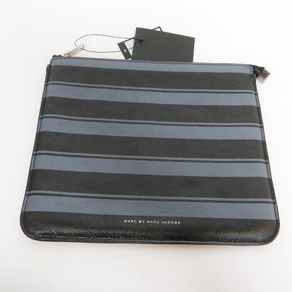 実際に弊社で買取させて頂いた【未使用】MARC BY MARC JACOBS/マークバイマークジェイコブス ミニクラッチ/ポーチ M0001929/M0005194 2点セットの画像 2枚目