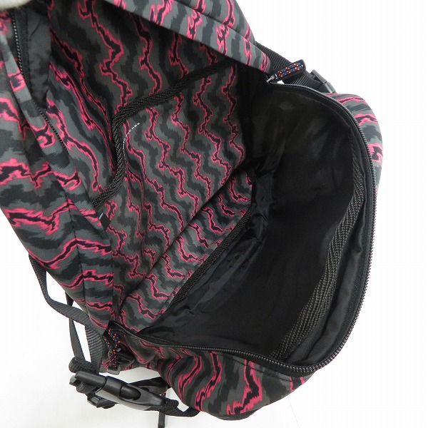 実際に弊社で買取させて頂いたMARC BY MARC JACOBS/マークバイマークジェイコブス リュックサック M0005677の画像 3枚目