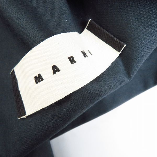 実際に弊社で買取させて頂いたMARNI/マルニ フーデッドコート 44 の画像 2枚目
